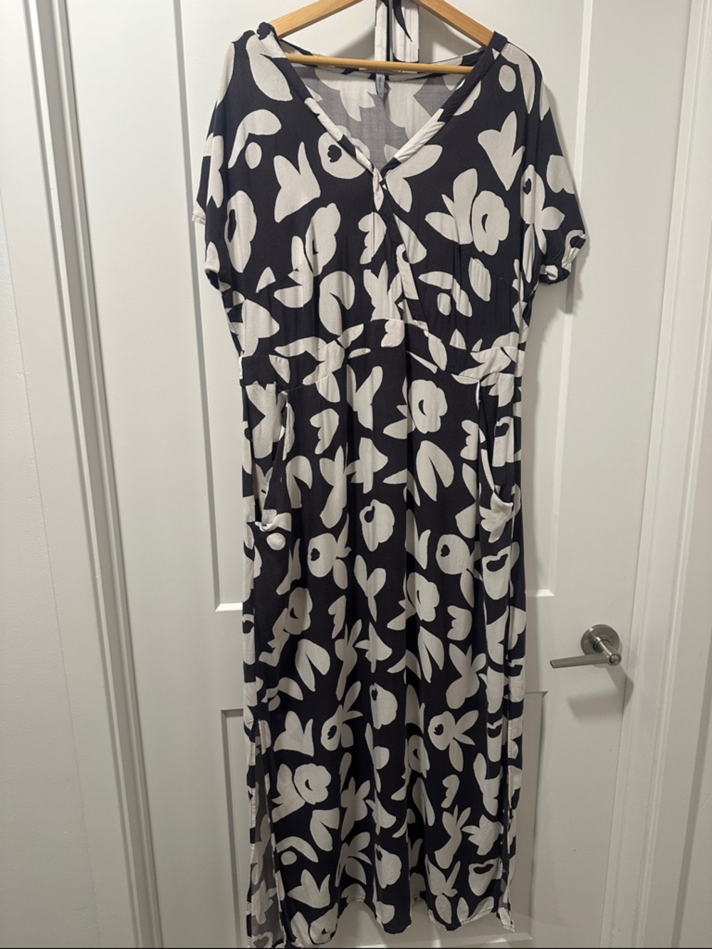 Super Curvy Floral Midi Dress